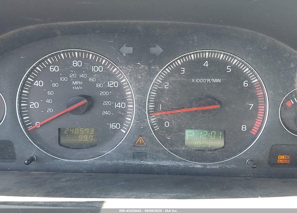 2010 VOLVO XC90 3.2 VIN: YV4982CZ2A1549729