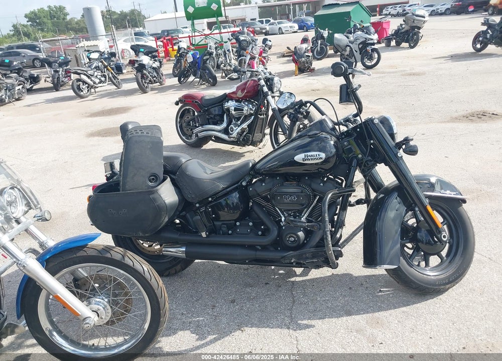 2022 HARLEY-DAVIDSON FLHCS VIN: 1HD1YBK1XNB049120
