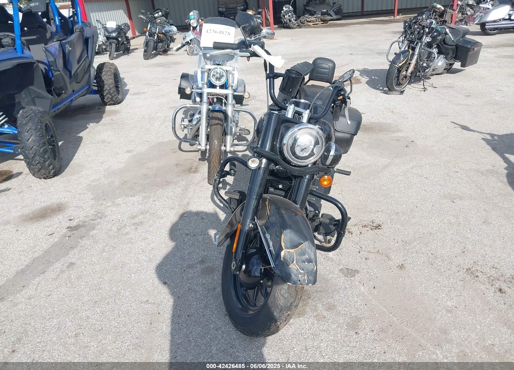 2022 HARLEY-DAVIDSON FLHCS VIN: 1HD1YBK1XNB049120