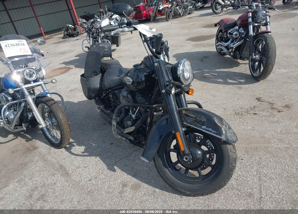 2022 HARLEY-DAVIDSON FLHCS VIN: 1HD1YBK1XNB049120
