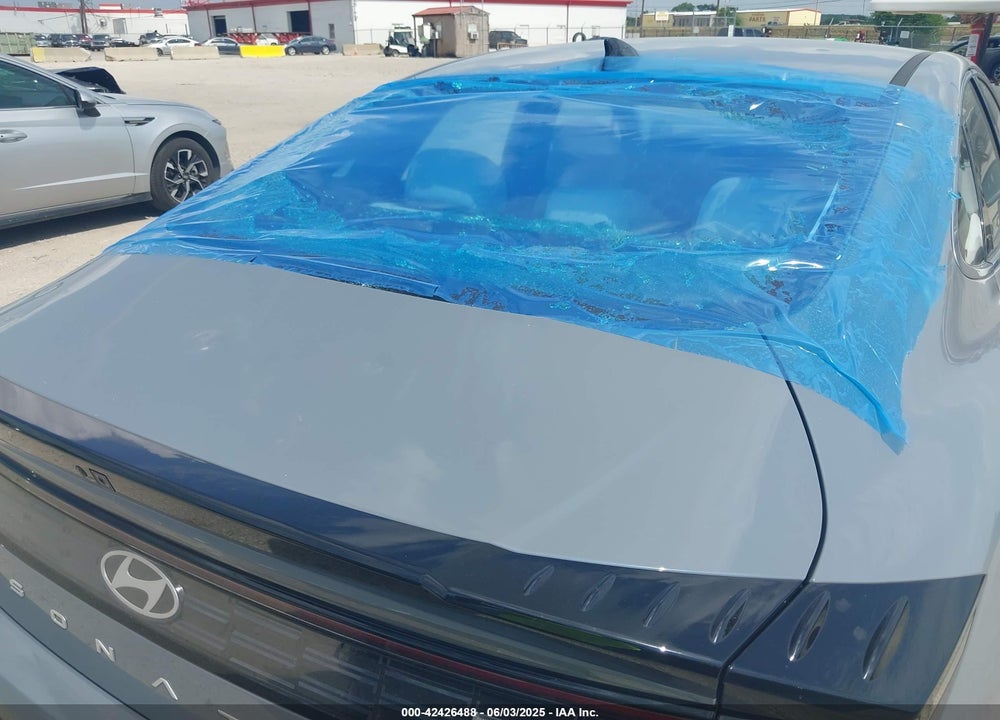 2025 HYUNDAI SONATA VIN: KMHL64JA4SA461818