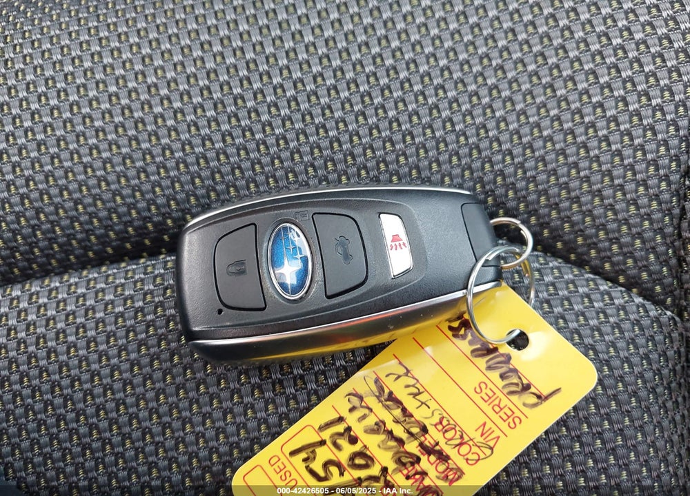 2024 SUBARU CROSSTREK VIN: JF2GUADC6R8910085