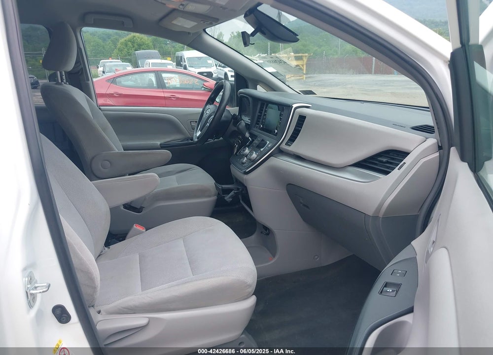 2019 TOYOTA SIENNA L 7 PASSENGER VIN: 5TDZZ3DC5KS980960