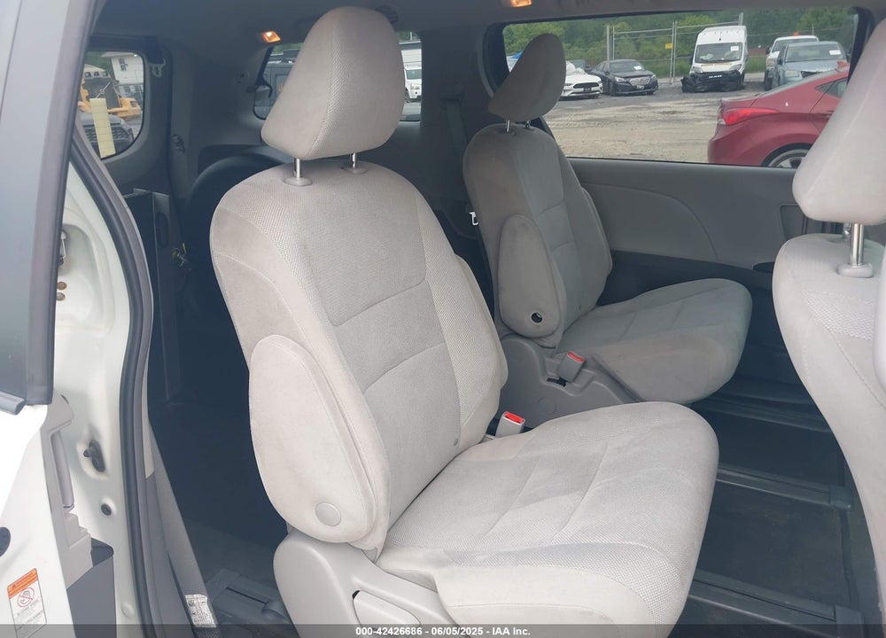 2019 TOYOTA SIENNA L 7 PASSENGER VIN: 5TDZZ3DC5KS980960