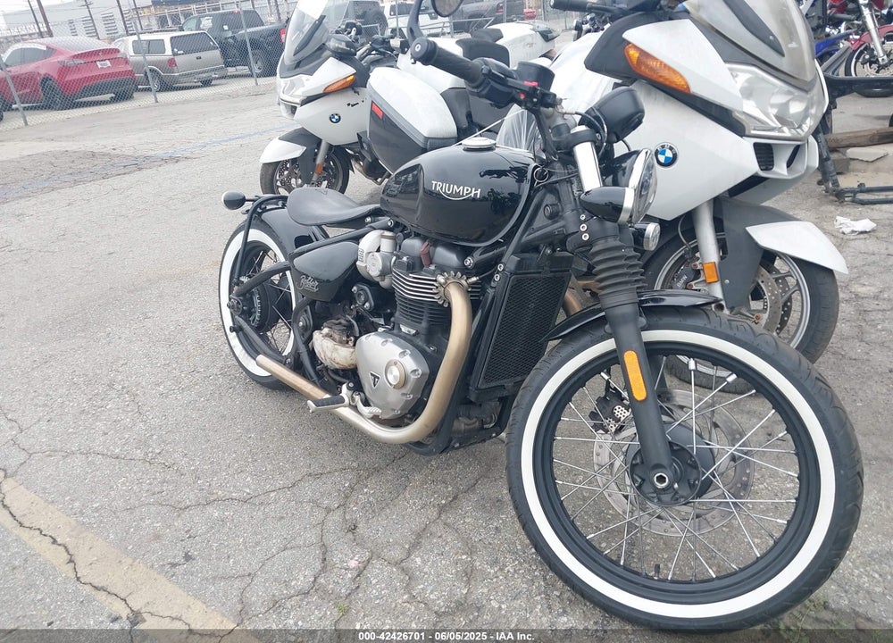 2018 TRIUMPH MOTORCYCLE BONNEVILLE BOBBER VIN: SMTD42HL1JT835087