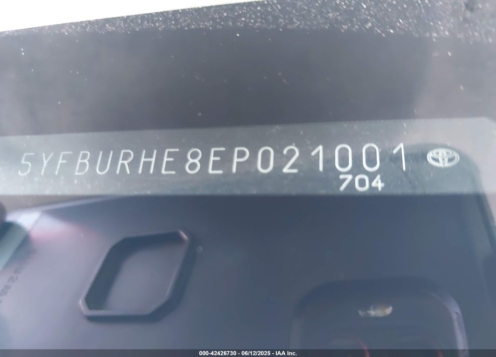 2014 TOYOTA COROLLA VIN: 5YFBURHE8EP021001