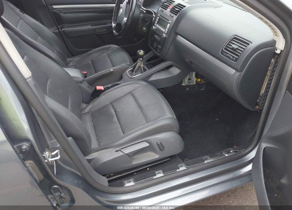 2009 VOLKSWAGEN JETTA 2.0L TDI VIN: 3VWTL71K49M320605