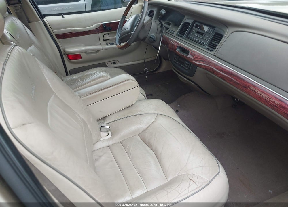 2000 MERCURY GRAND MARQUIS LS VIN: 2MEFM75W8YX697627