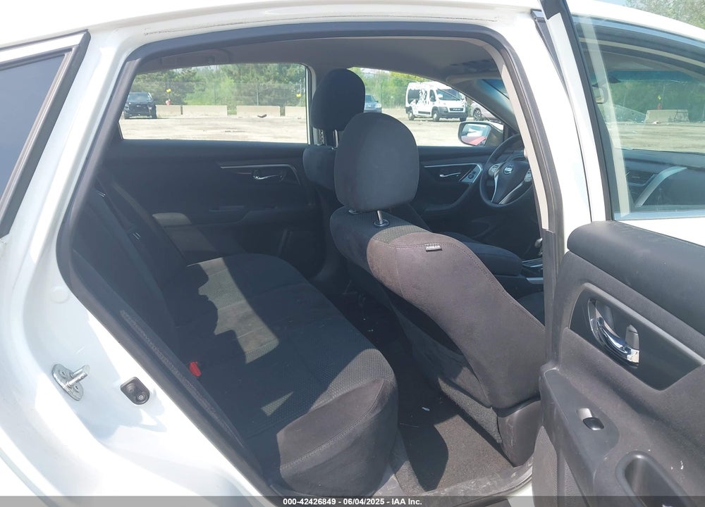 2014 NISSAN ALTIMA VIN: 1N4AL3AP1EN388011