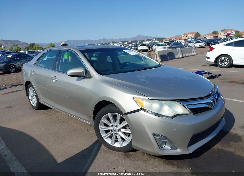 2014 TOYOTA CAMRY XLE VIN: 4T4BF1FK4ER420528
