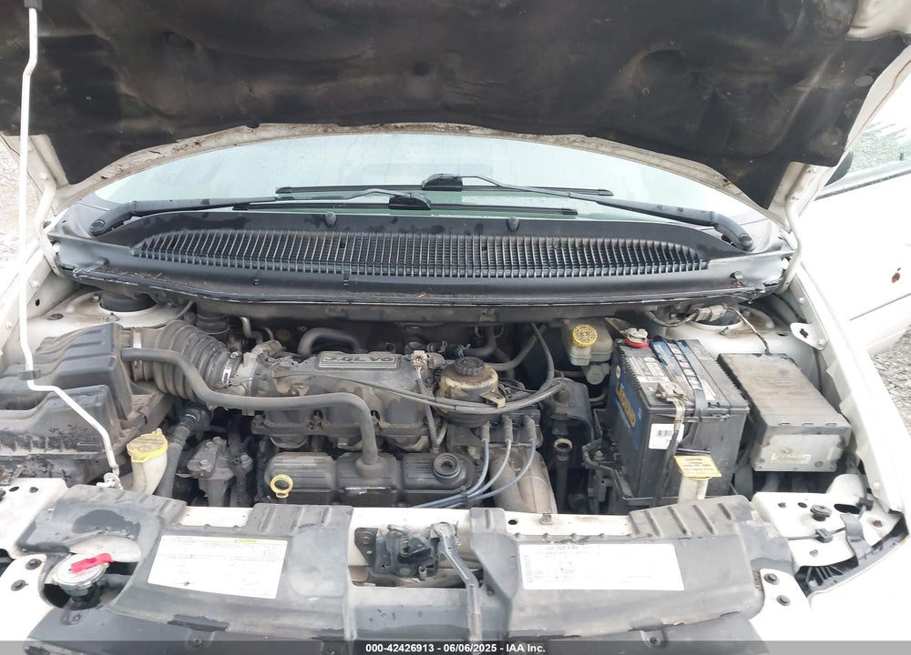 2005 CHRYSLER TOWN & COUNTRY LIMITED VIN: 2C8GP64L05R213379