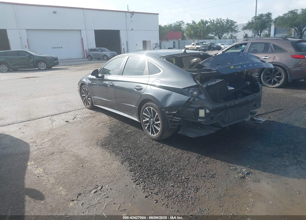 2020 HYUNDAI SONATA VIN: 5NPEH4J26LH017124