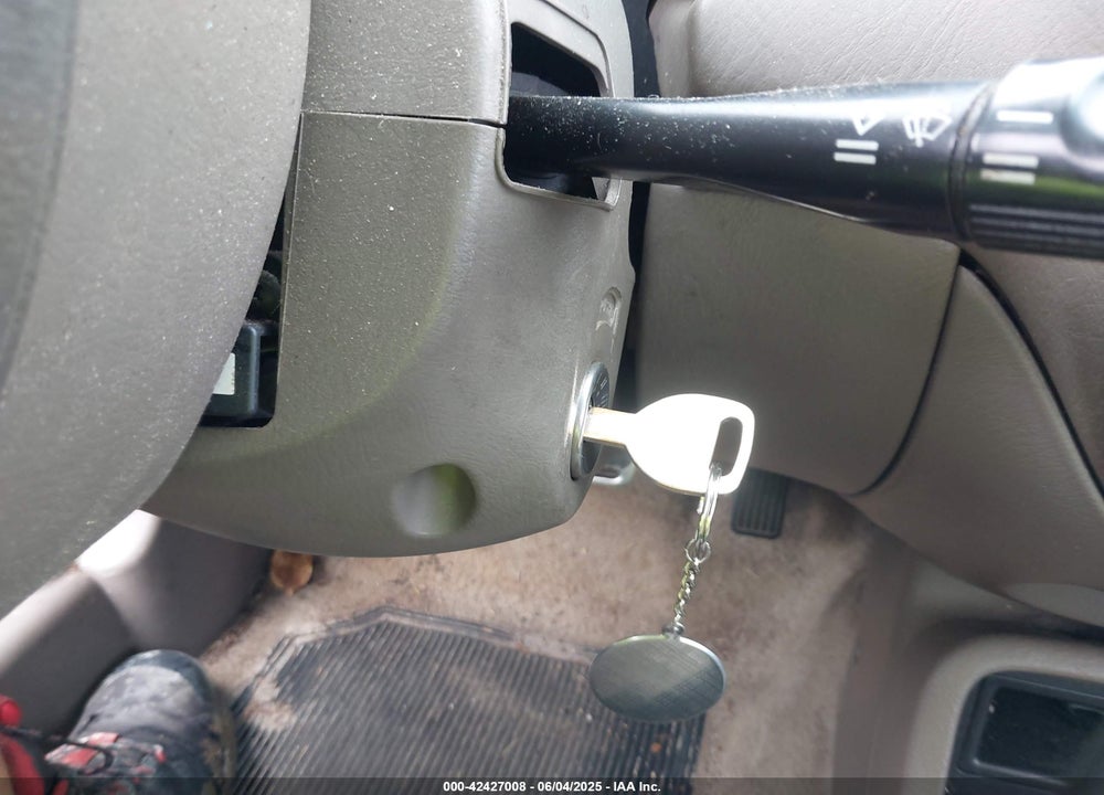 1998 HONDA CIVIC VIN: 2HGEJ6679WH539149