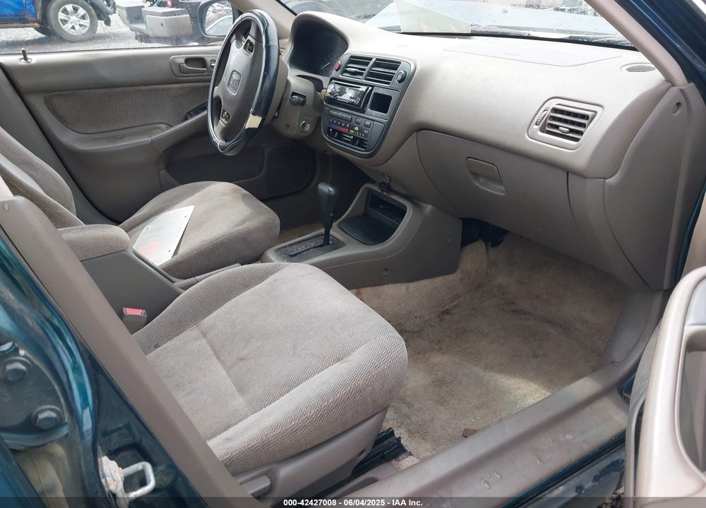 1998 HONDA CIVIC VIN: 2HGEJ6679WH539149