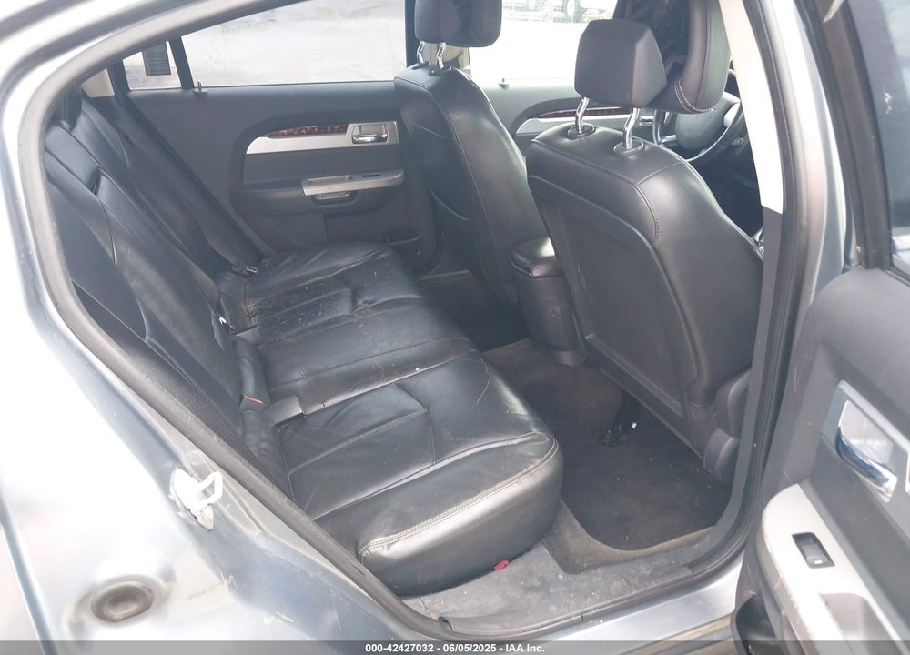 2010 CHRYSLER SEBRING VIN: 1C3CC5FB4AN132732