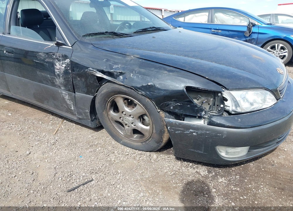 1999 LEXUS ES 300 VIN: JT8BF28G2X5053606