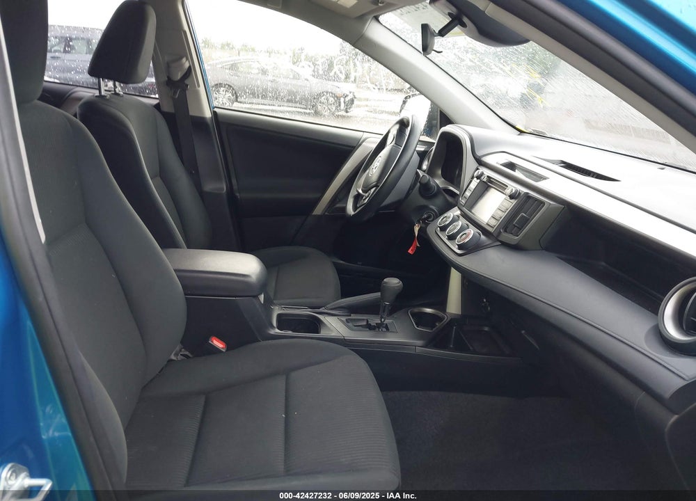 2018 TOYOTA RAV4 VIN: JTMZFREV4JJ195076