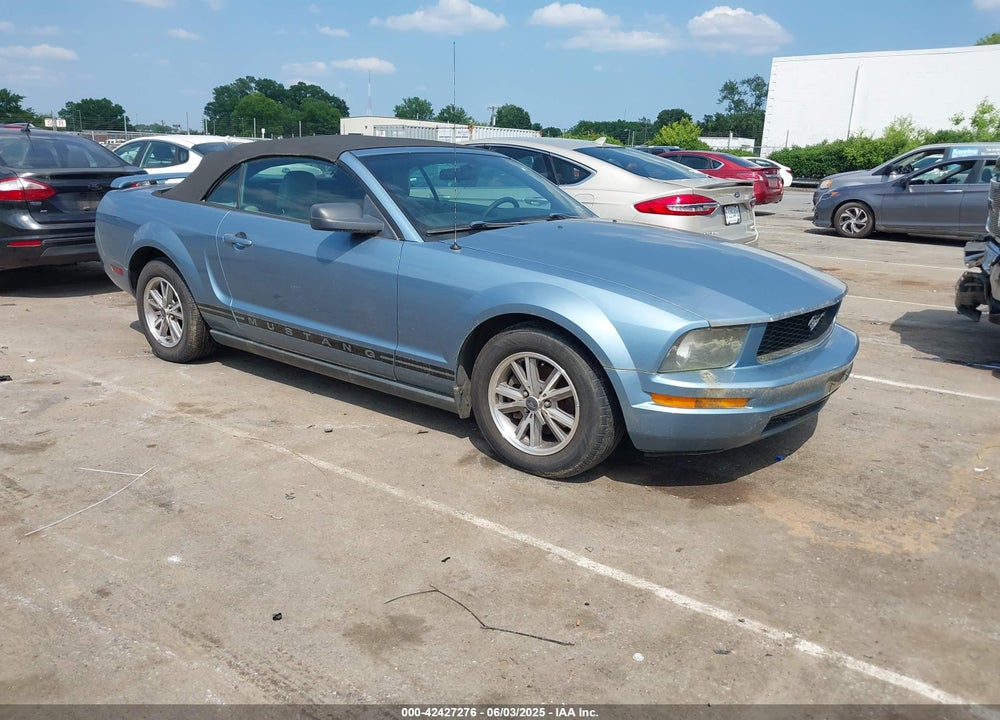 2005 FORD MUSTANG VIN: 1ZVFT84N555175518