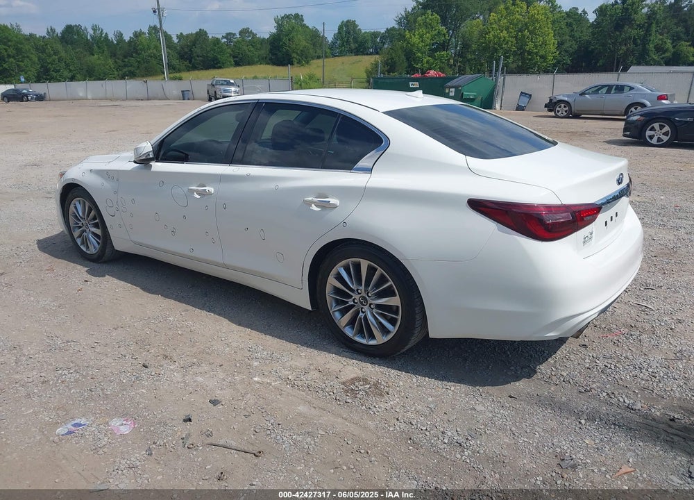 2018 INFINITI Q50 3.0T LUXE VIN: JN1EV7AP7JM352520