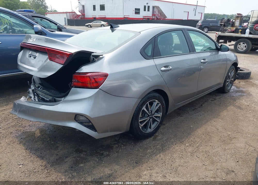 2024 KIA FORTE VIN: 3KPF24AD2RE805192