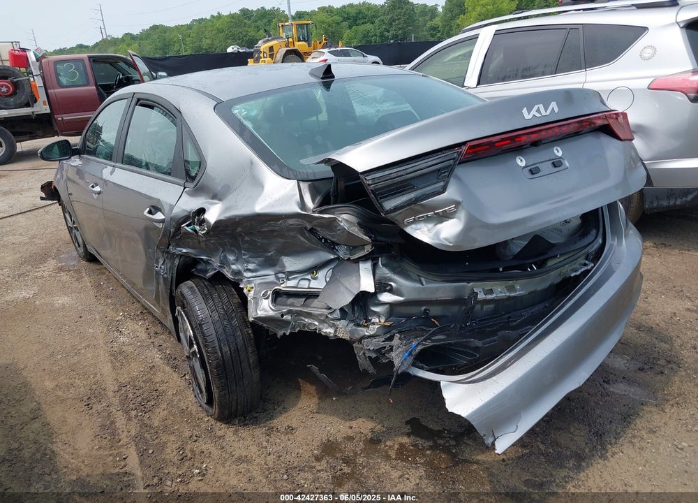 2024 KIA FORTE VIN: 3KPF24AD2RE805192