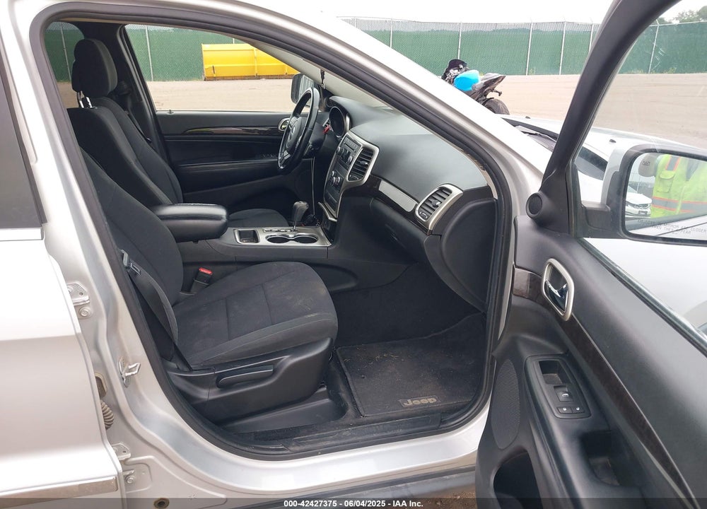 2011 JEEP GRAND CHEROKEE LAREDO VIN: 1J4RR4GG4BC561756