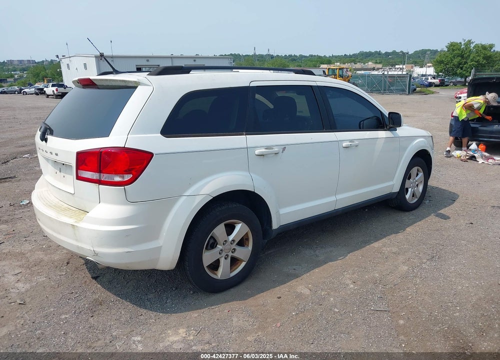 2011 DODGE JOURNEY VIN: 3D4PG1FG5BT501656