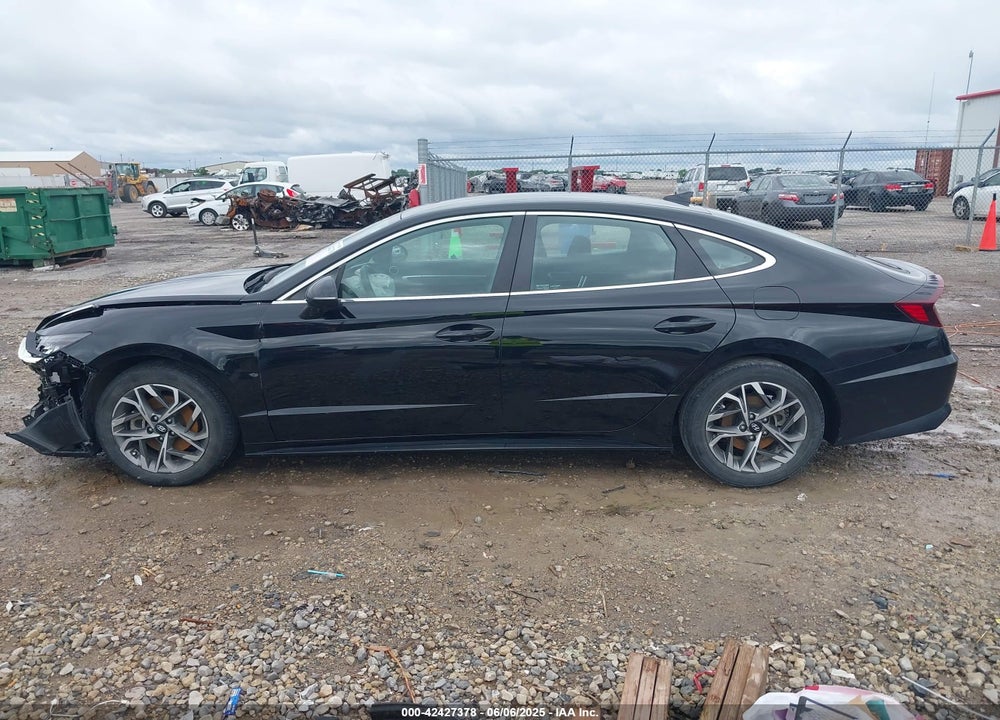 2022 HYUNDAI SONATA VIN: KMHL64JA0NA197646