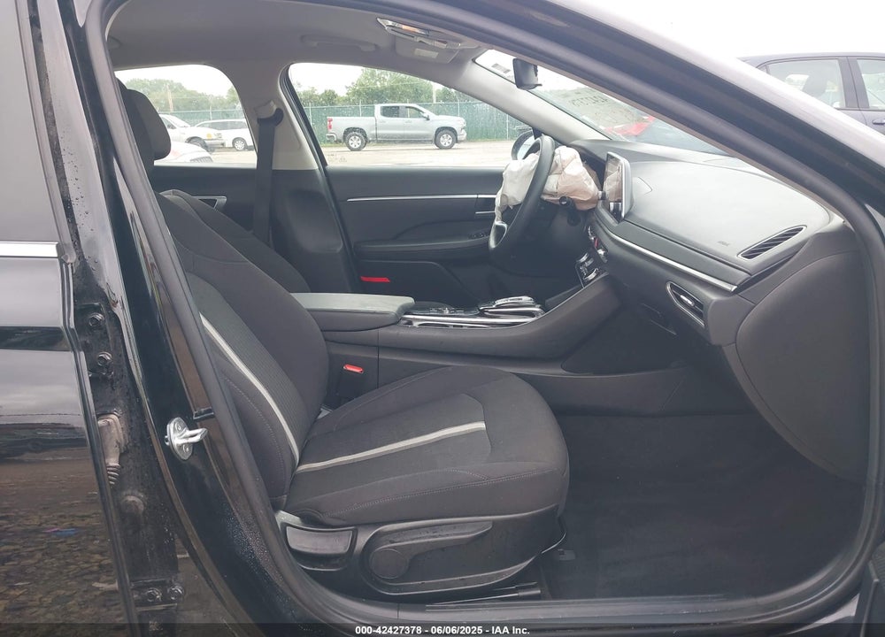 2022 HYUNDAI SONATA VIN: KMHL64JA0NA197646