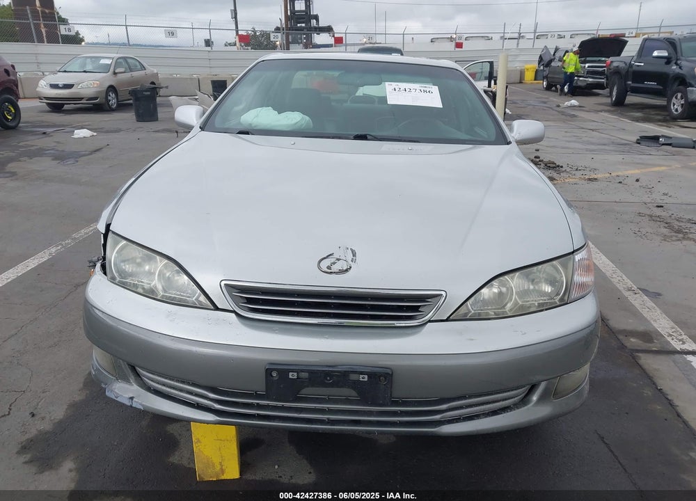 2000 LEXUS ES 300 VIN: JT8BF28G7Y5093021