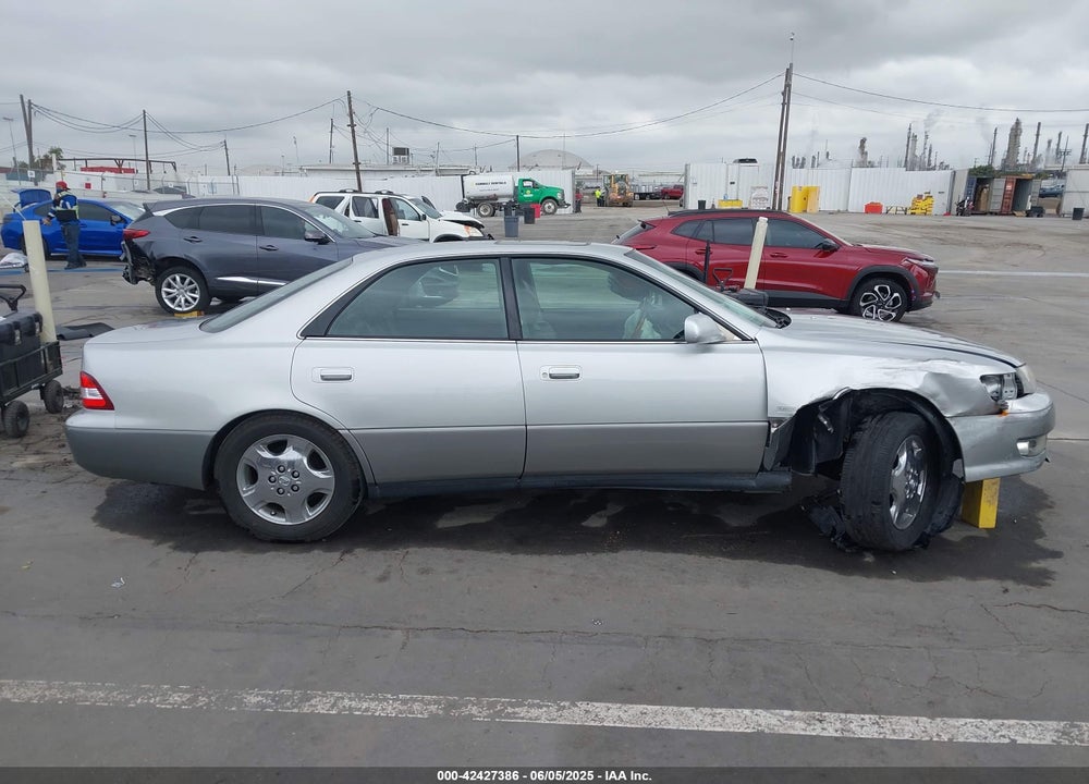 2000 LEXUS ES 300 VIN: JT8BF28G7Y5093021