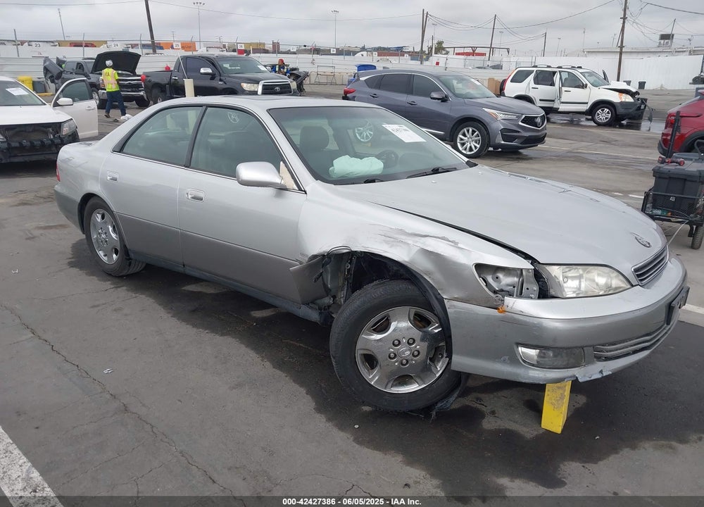 2000 LEXUS ES 300 VIN: JT8BF28G7Y5093021