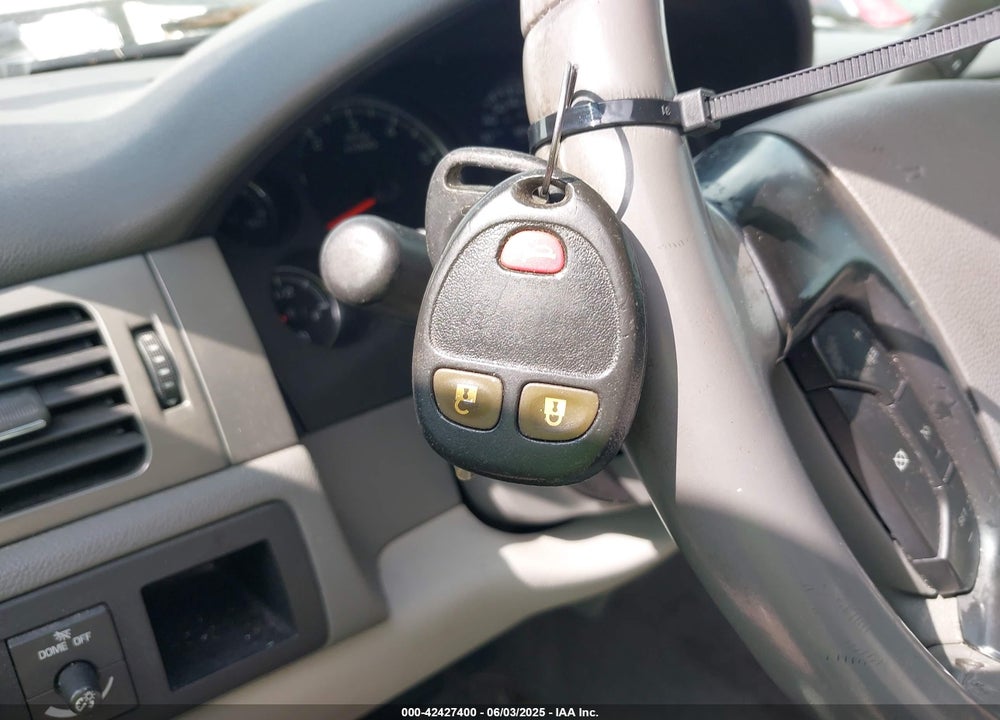 2009 CHEVROLET AVALANCHE 1500 LS VIN: 3GNEC12079G239075