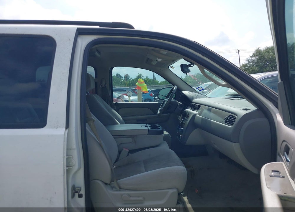 2009 CHEVROLET AVALANCHE 1500 LS VIN: 3GNEC12079G239075