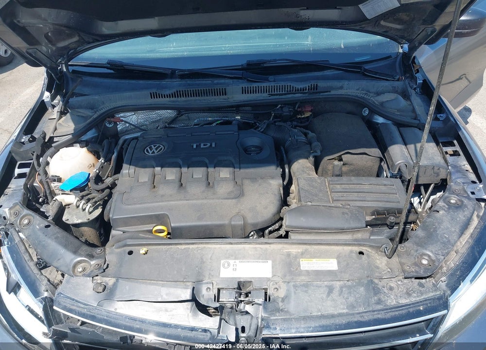 2015 VOLKSWAGEN JETTA VIN: 3VWLA7AJ2FM222732