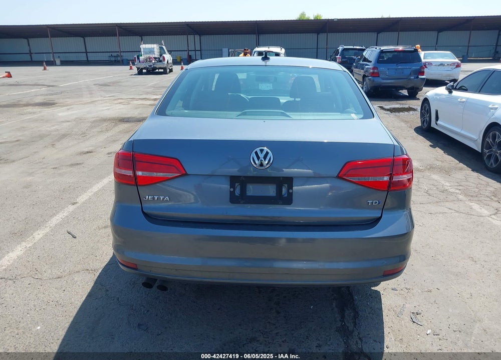 2015 VOLKSWAGEN JETTA VIN: 3VWLA7AJ2FM222732