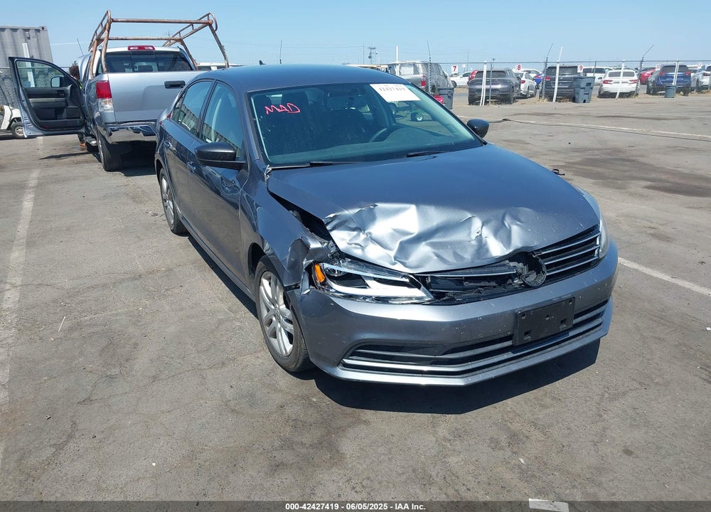 2015 VOLKSWAGEN JETTA VIN: 3VWLA7AJ2FM222732