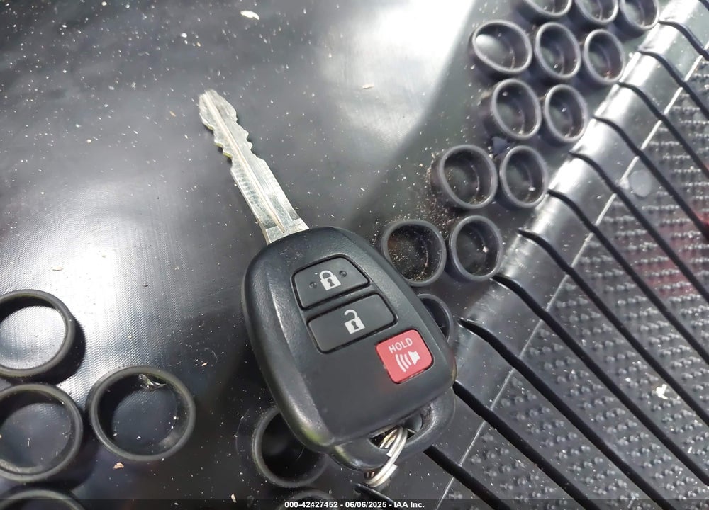 2018 TOYOTA TACOMA VIN: 5TFSZ5AN8JX150016