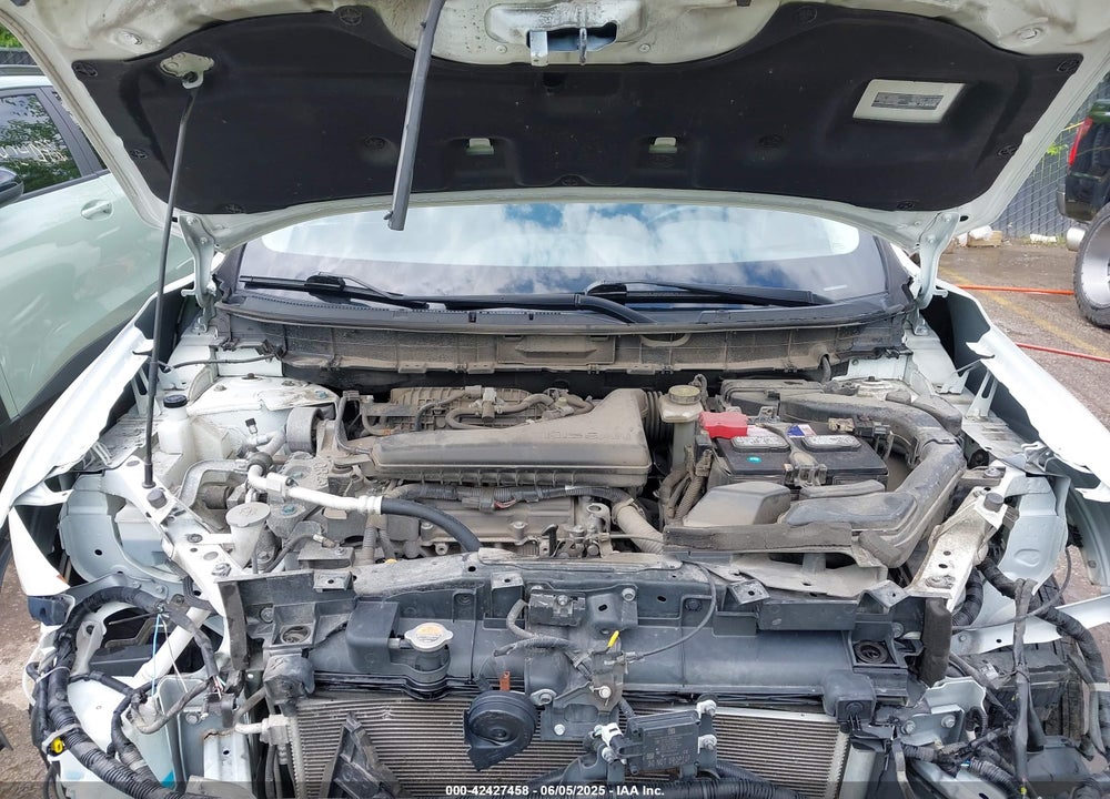 2018 NISSAN ROGUE VIN: JN8AT2MT7JW468757
