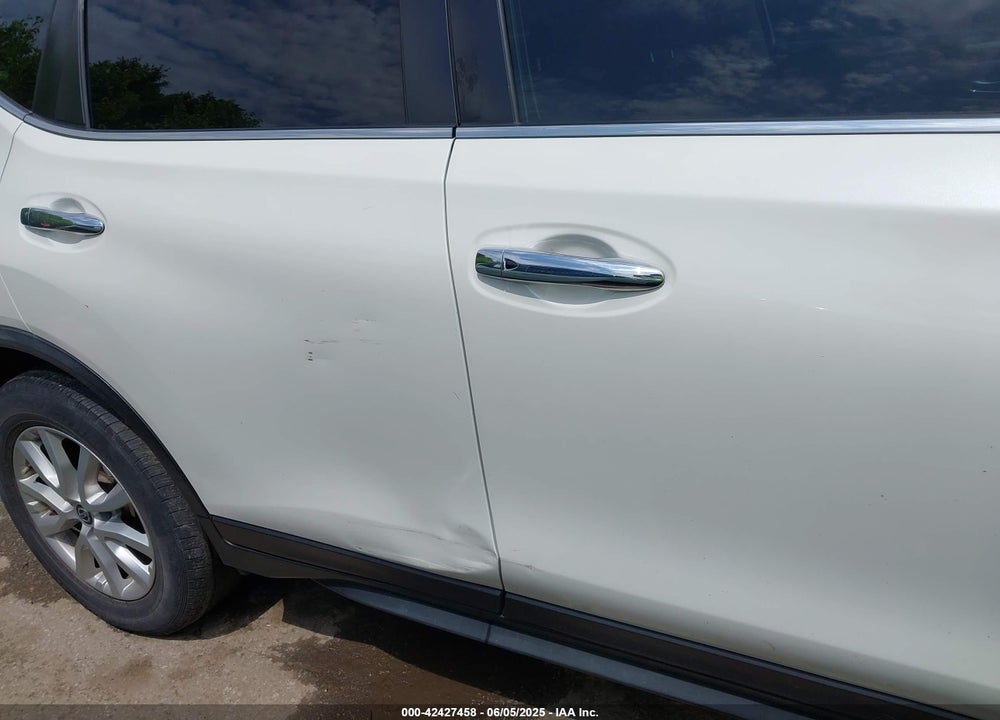 2018 NISSAN ROGUE VIN: JN8AT2MT7JW468757