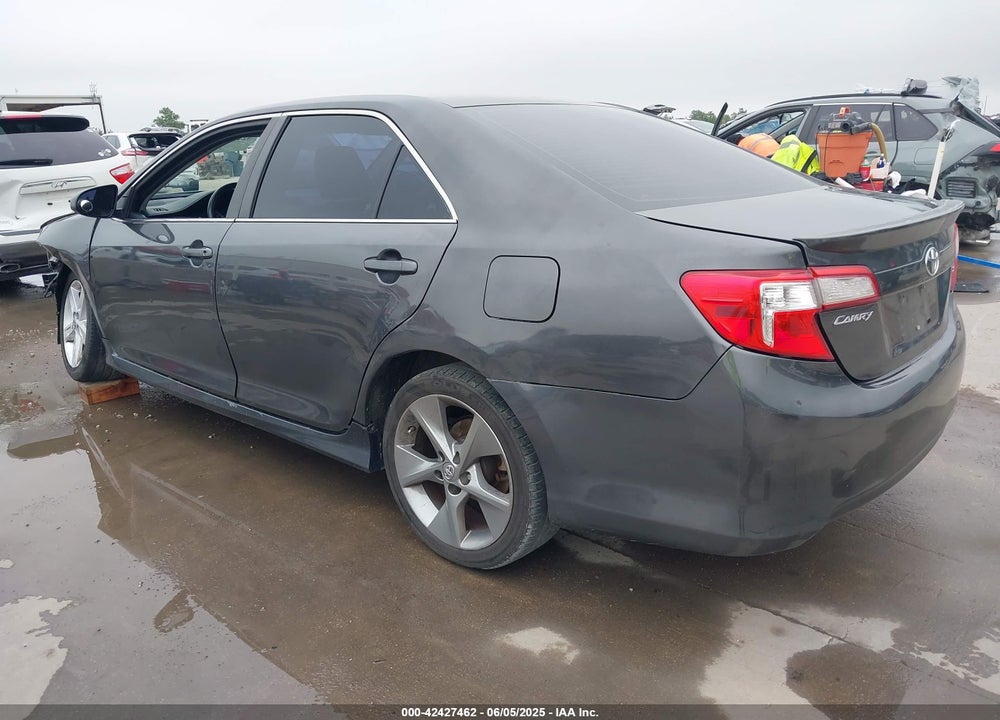 2013 TOYOTA CAMRY SE VIN: 4T1BF1FK2DU240540