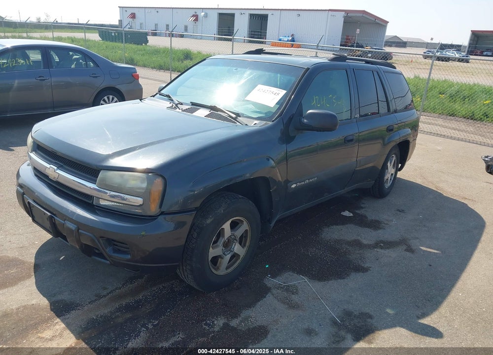 2004 CHEVROLET TRAILBLAZER LS VIN: 1GNDT13S842443381