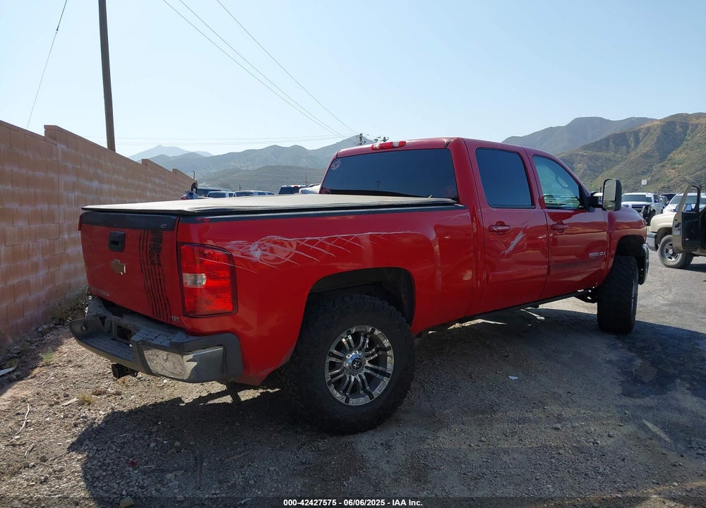 2007 CHEVROLET SILVERADO 2500HD LTZ VIN: 1GCHK23687F565080