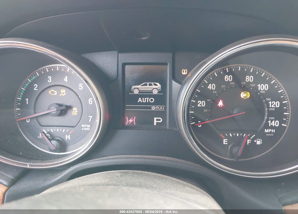 2011 JEEP GRAND CHEROKEE VIN: 1J4RR6GT9BC586712