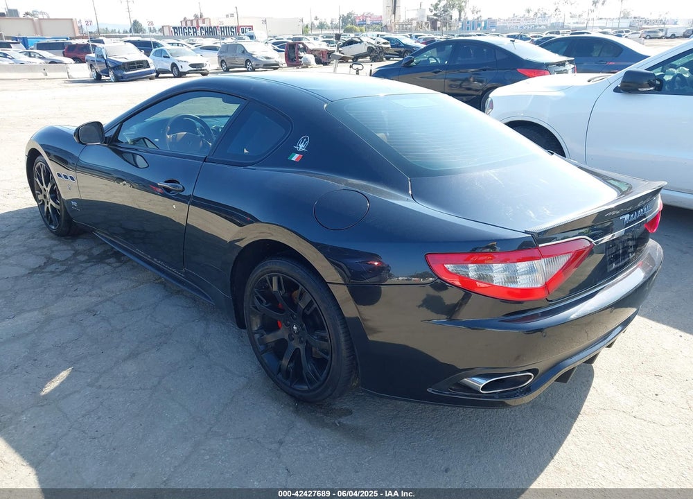 2009 MASERATI GRANTURISMO S VIN: ZAMHJ45A590045064