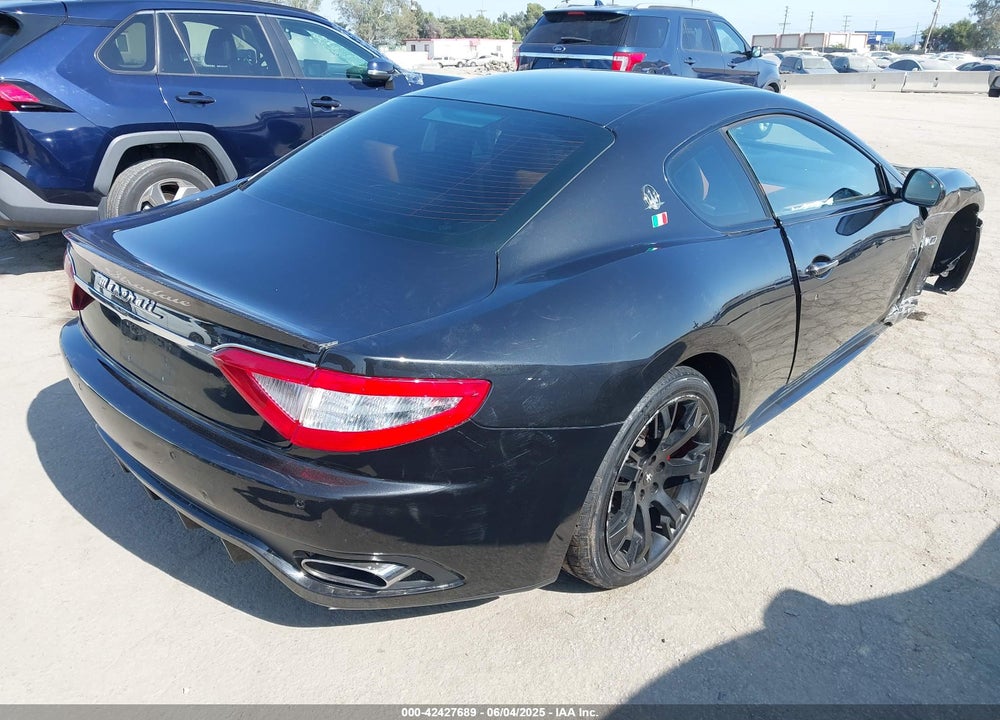 2009 MASERATI GRANTURISMO S VIN: ZAMHJ45A590045064