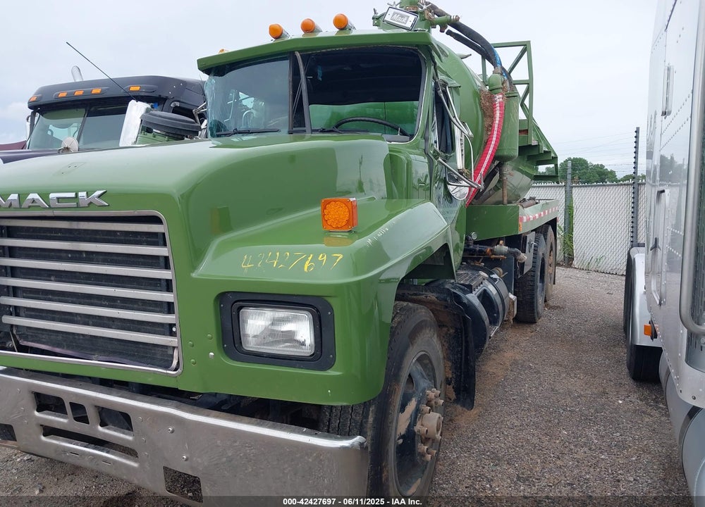 1997 MACK 600 RD600 VIN: 1M2P264Y9VM022568