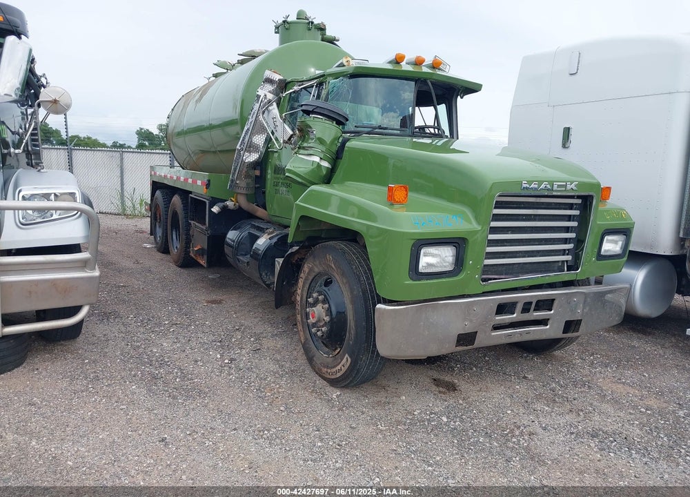 1997 MACK 600 RD600 VIN: 1M2P264Y9VM022568