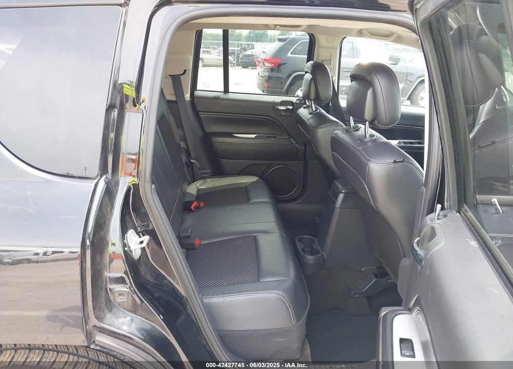2014 JEEP COMPASS VIN: 1C4NJDEBXED532781