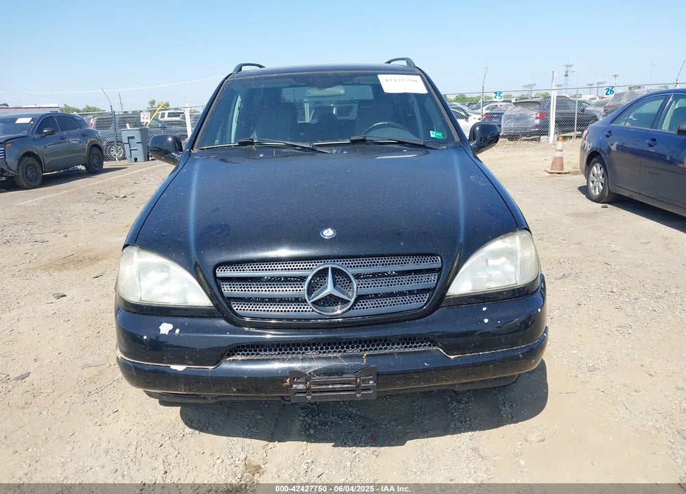 2000 MERCEDES-BENZ ML 320 VIN: 4JGAB54E5YA199856